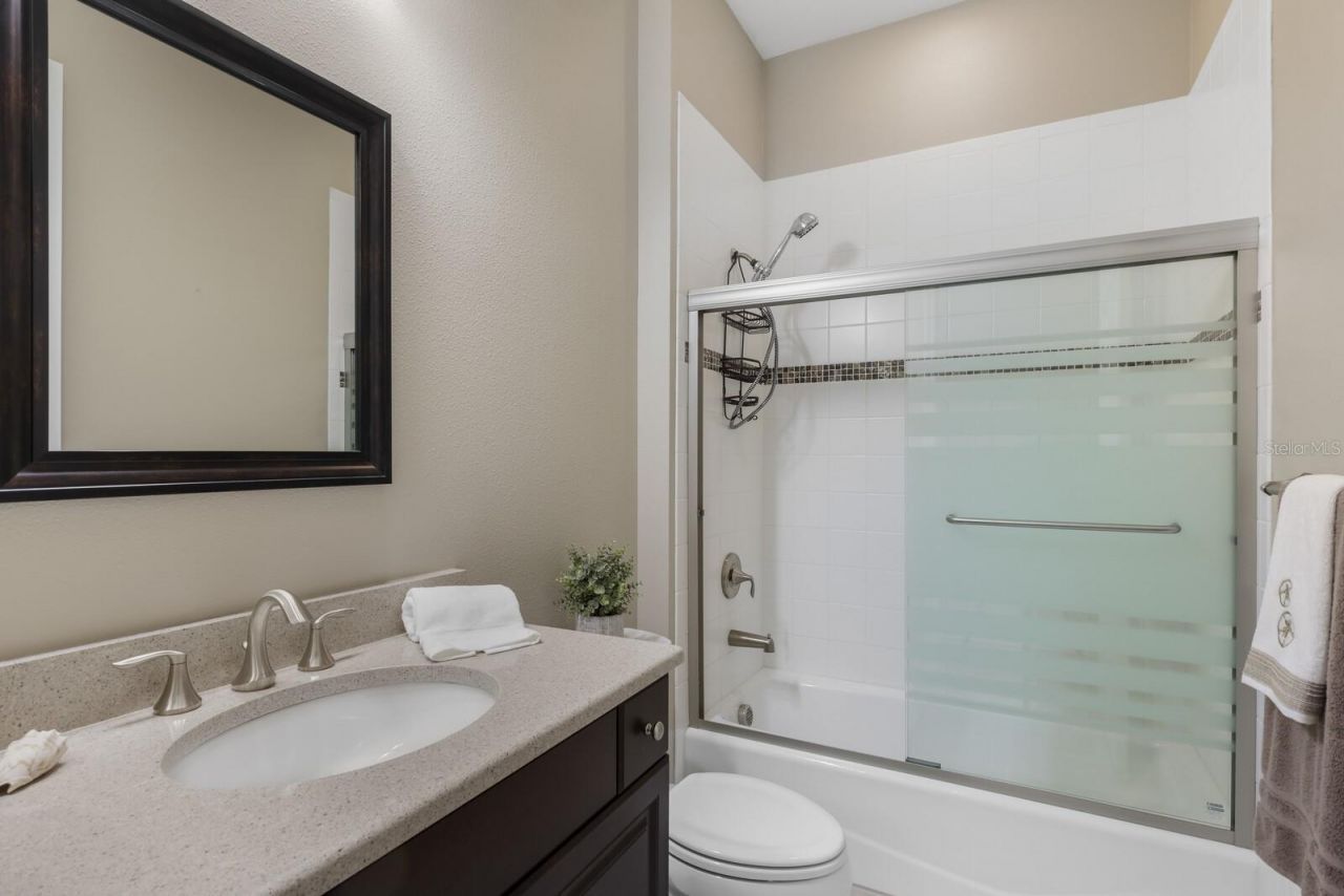 569 Mast Drive, Bradenton, FL 34208 Photo