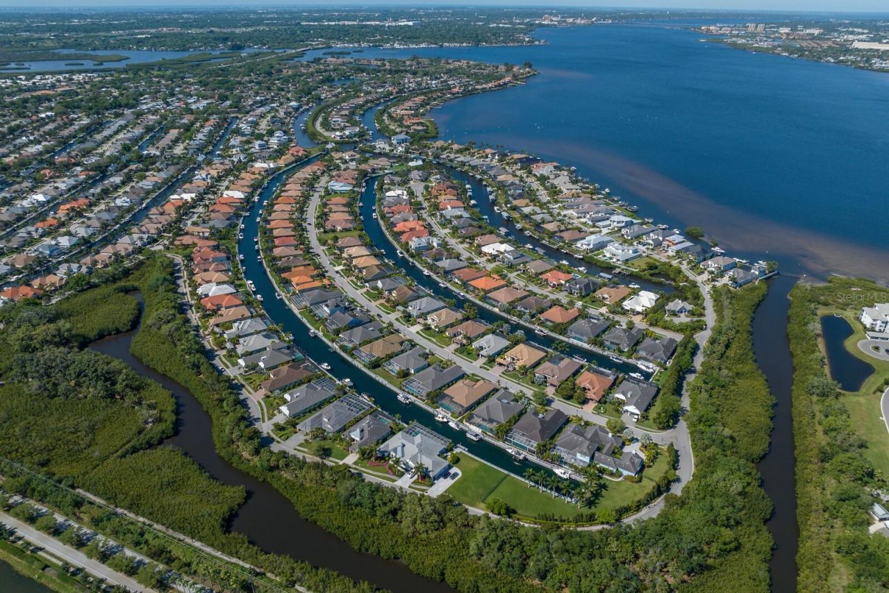 569 Mast Drive, Bradenton, FL 34208 Photo