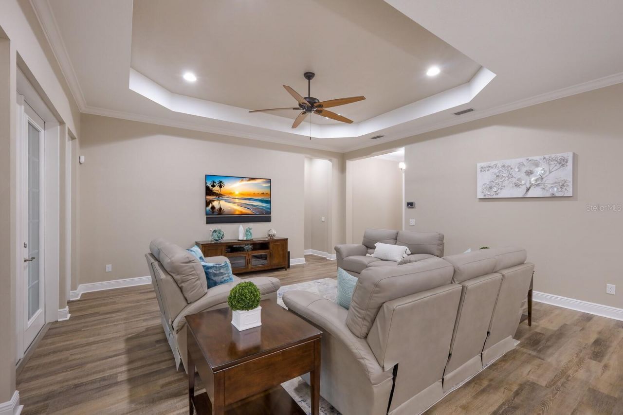 569 Mast Drive, Bradenton, FL 34208 Photo