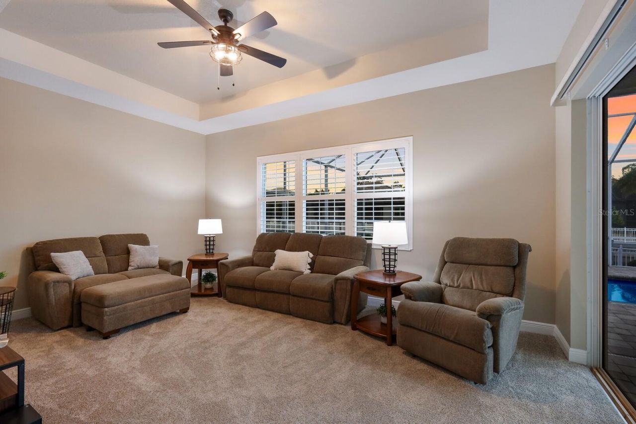 569 Mast Drive, Bradenton, FL 34208 Photo