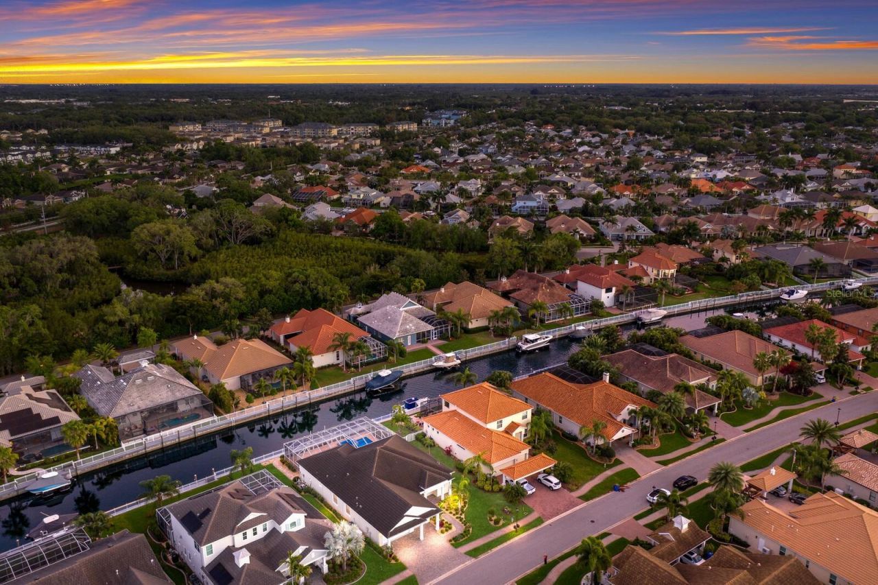 569 Mast Drive, Bradenton, FL 34208 Photo