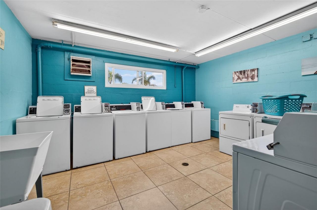 2711 N Halifax Avenue, Unit 695, Daytona Beach, FL 32118 Photo