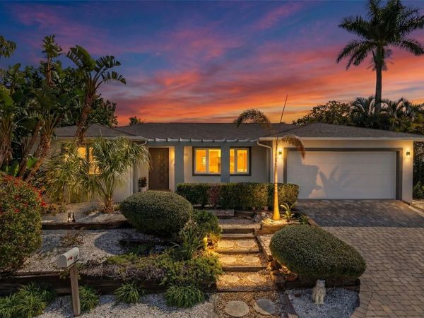 550 DE NARVAEZ DRIVE, LONGBOAT KEY, FL 34228