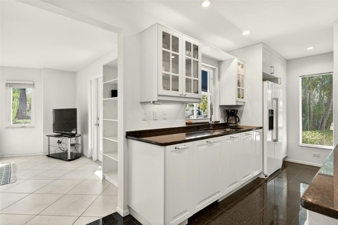 550 De Narvaez Drive, Longboat Key, FL 34228 Photo