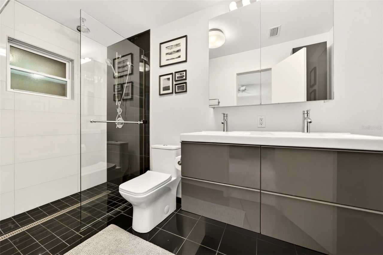 550 De Narvaez Drive, Longboat Key, FL 34228 Photo