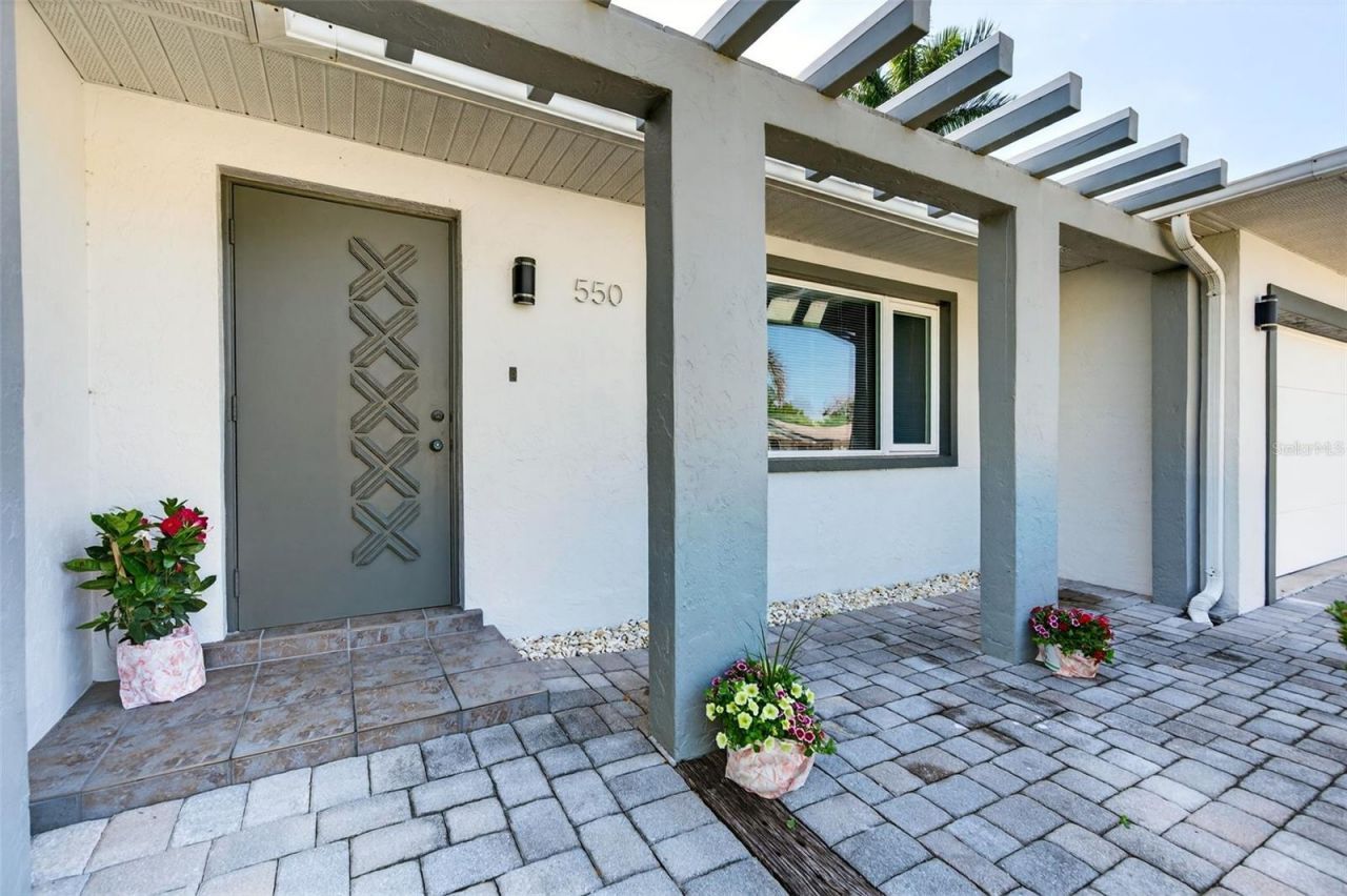 550 De Narvaez Drive, Longboat Key, FL 34228 Photo
