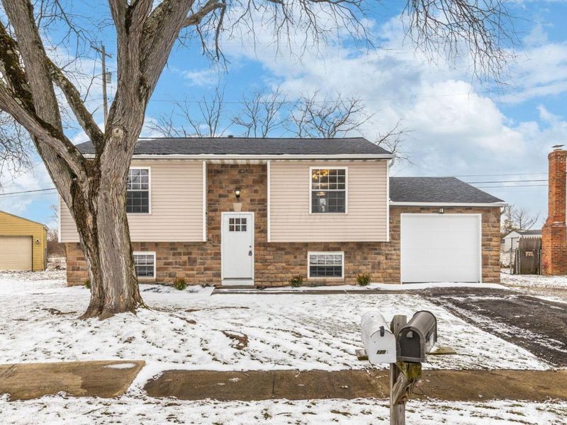 1213 Elm Park Circle, Galloway, OH 43119 Photo 1