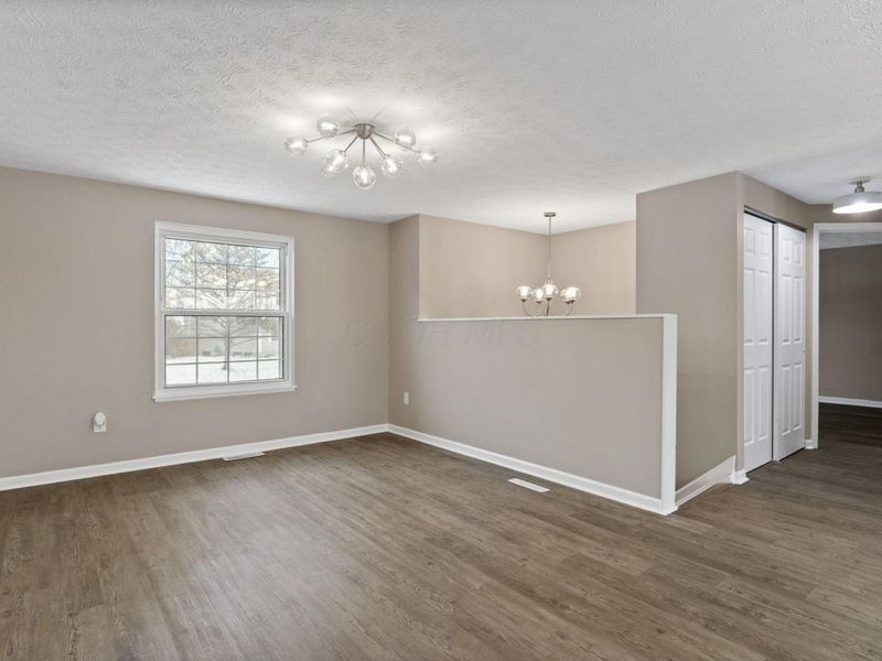 1213 Elm Park Circle, Galloway, OH 43119 Photo 3