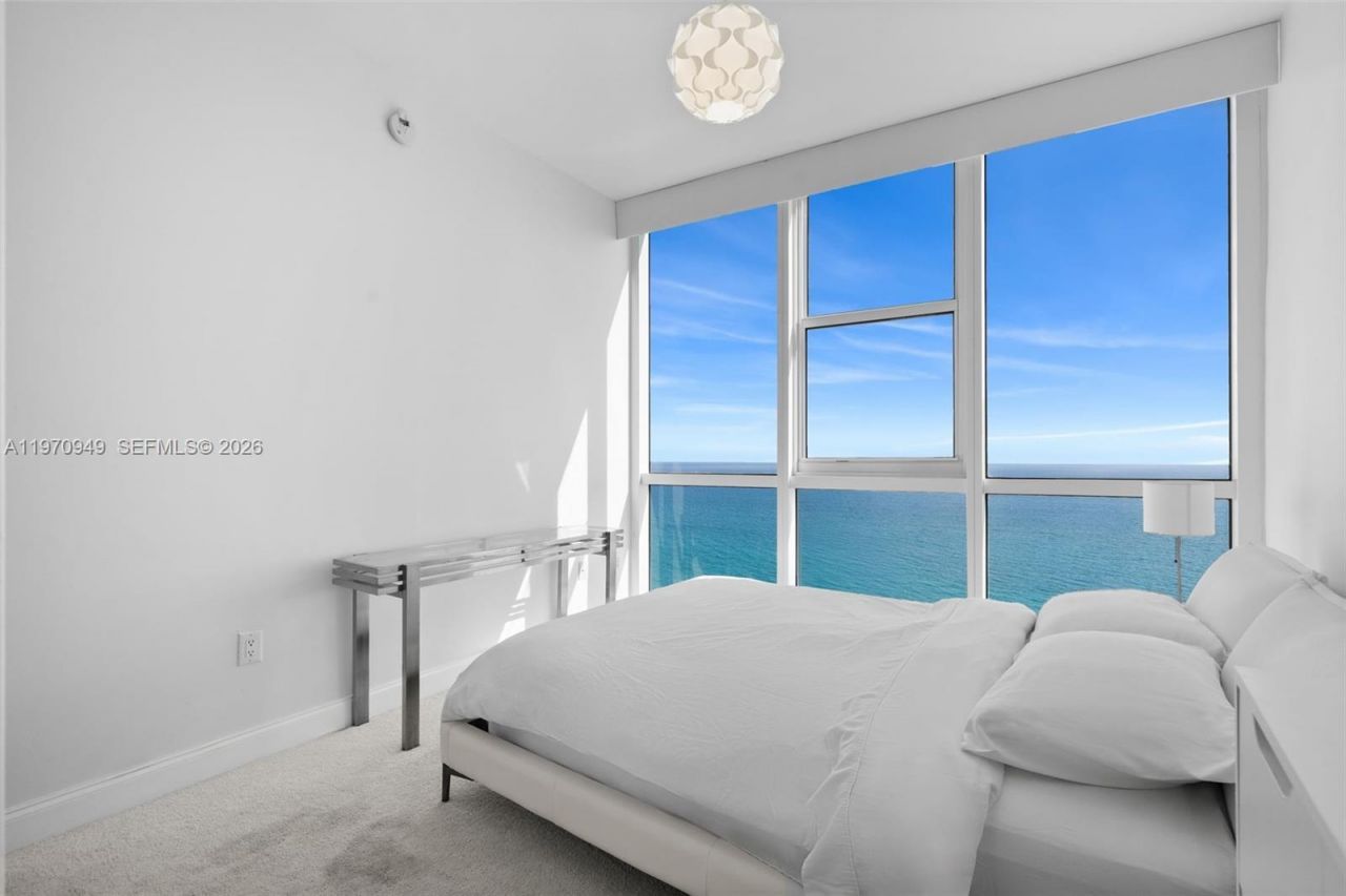 18201 Collins Ave, Unit 4709, Sunny Isles Beach, FL 33160 Photo