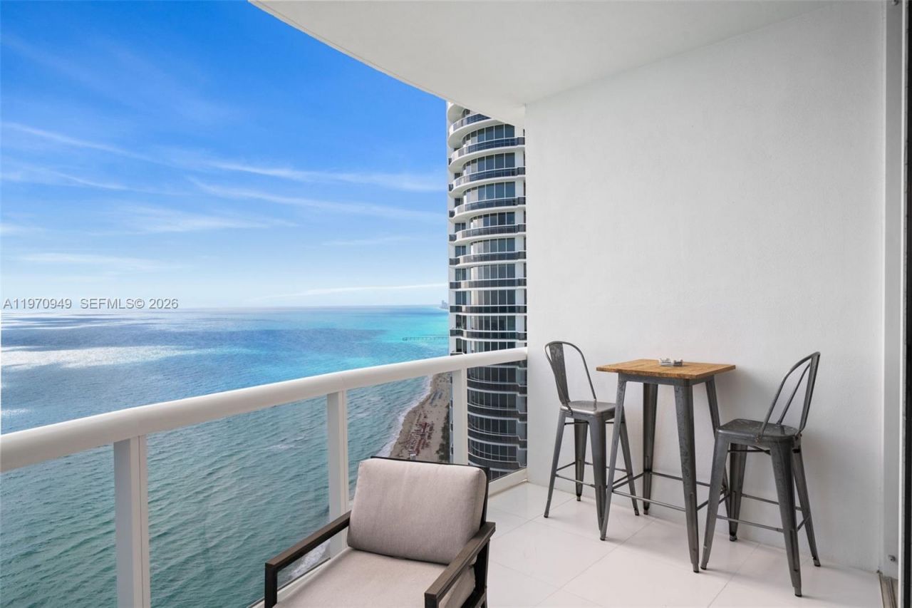 18201 Collins Ave, Unit 4709, Sunny Isles Beach, FL 33160 Photo