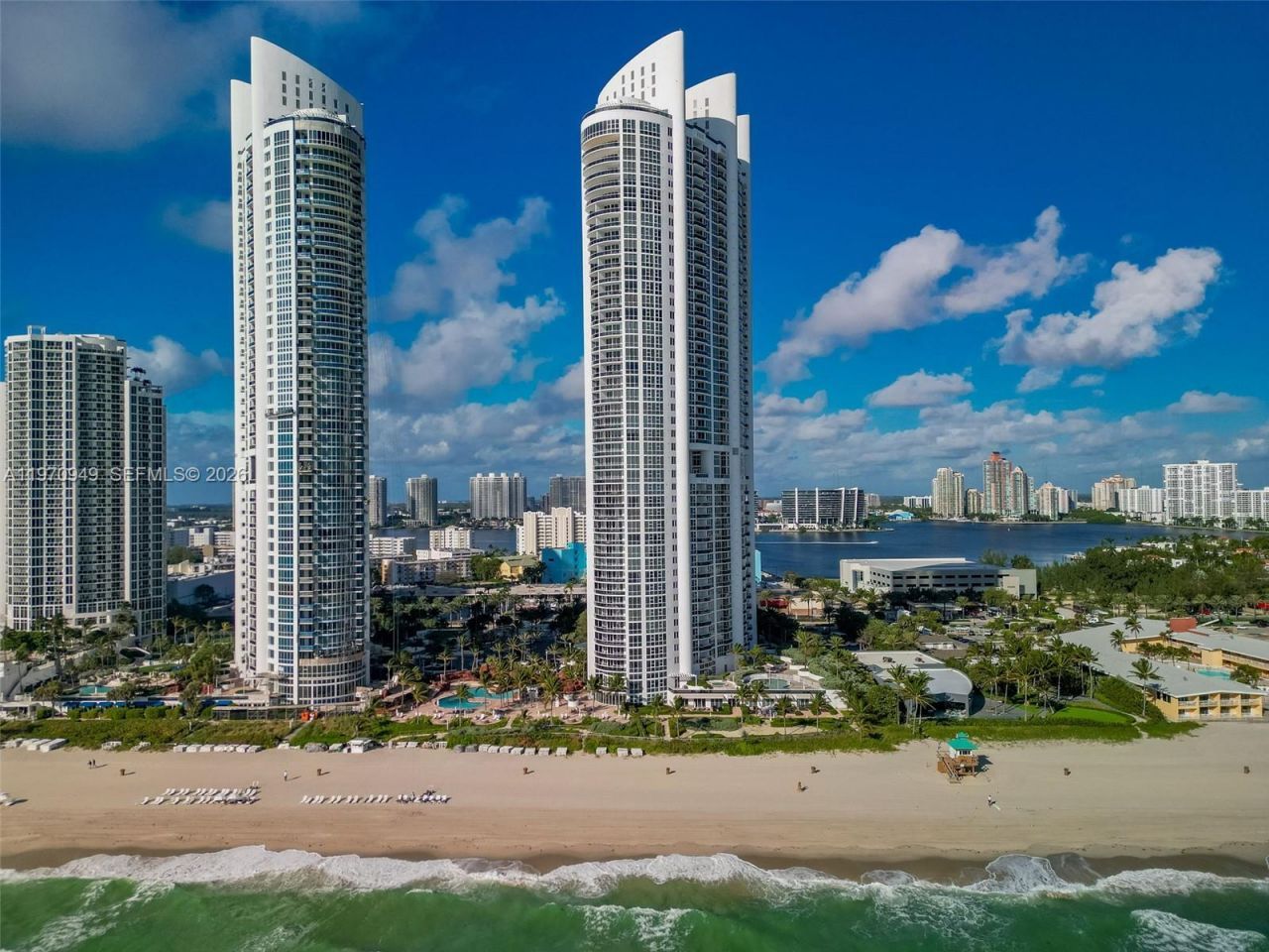 18201 Collins Ave , Unit 4709, Sunny Isles Beach, FL 33160 Photo