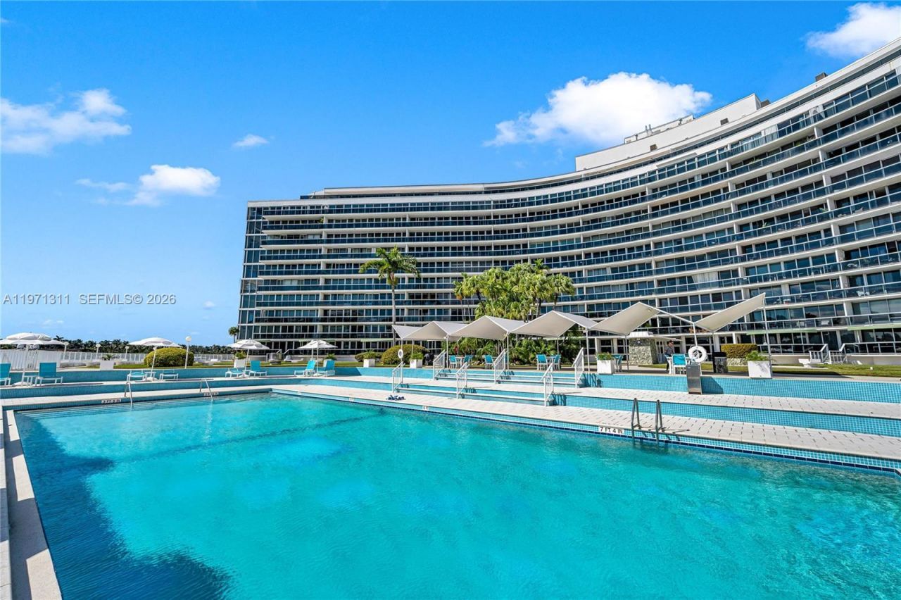 900 Bay Dr, Unit 1019, Miami Beach, FL 33141 Main Photo