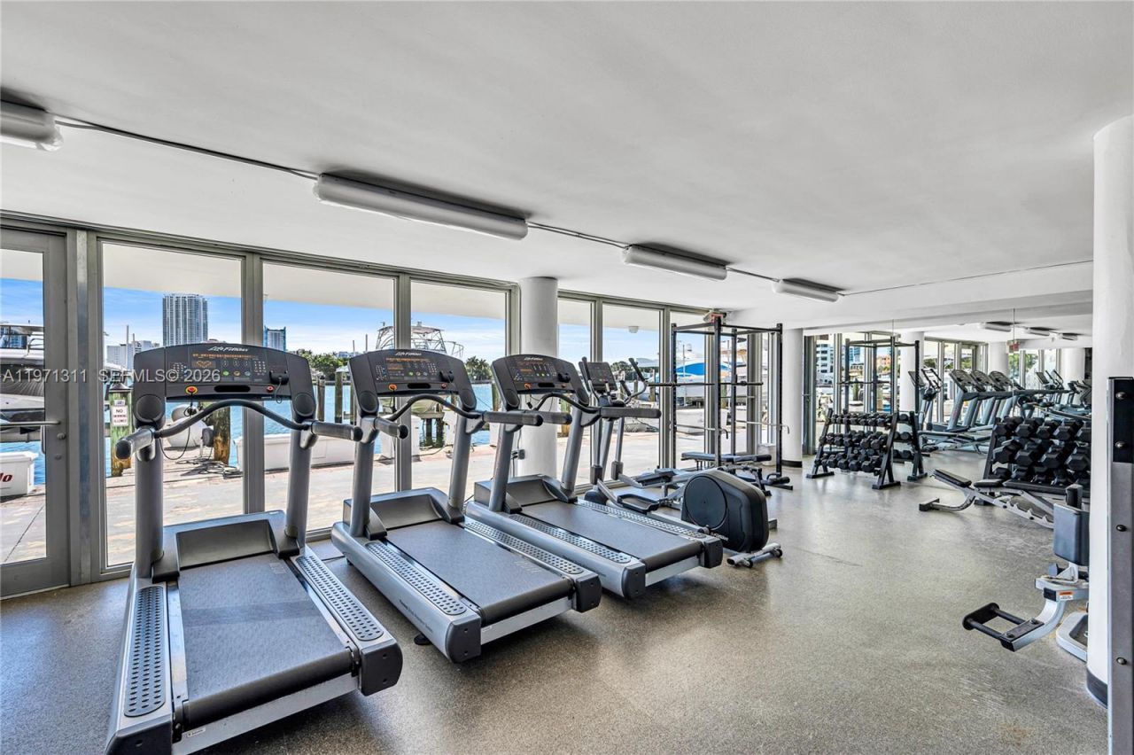 900 Bay Dr, Unit 1019, Miami Beach, FL 33141 Photo