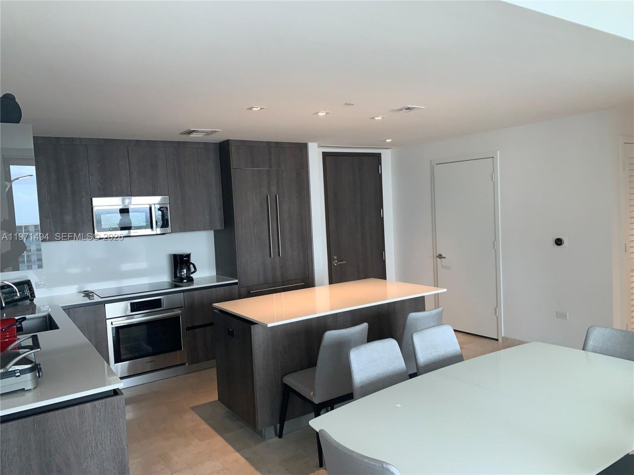 68 SE 6th St, Unit 3010, Miami, FL 33131 Photo