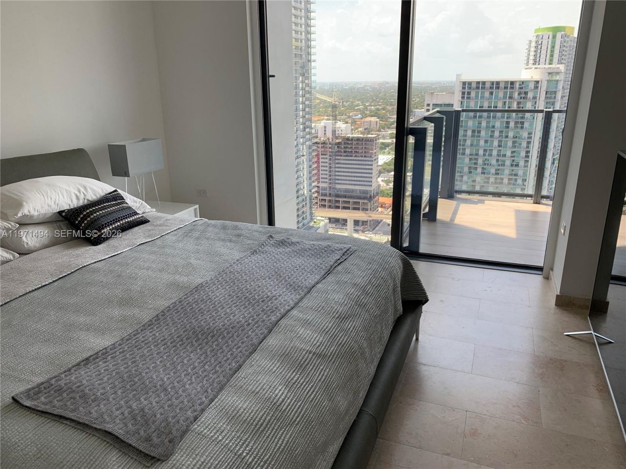 68 SE 6th St, Unit 3010, Miami, FL 33131 Photo