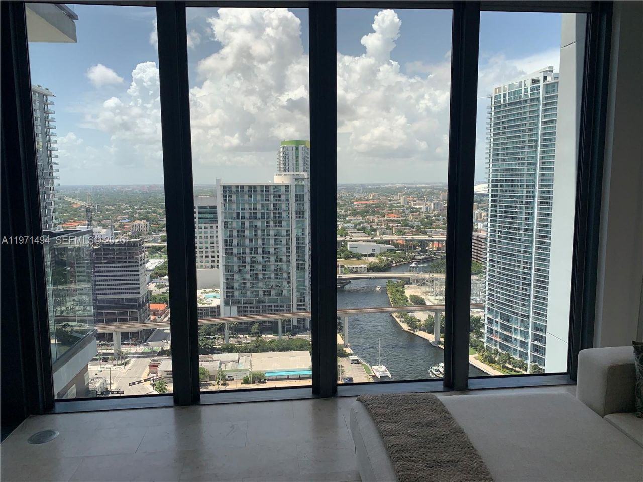 68 SE 6th St, Unit 3010, Miami, FL 33131 Photo