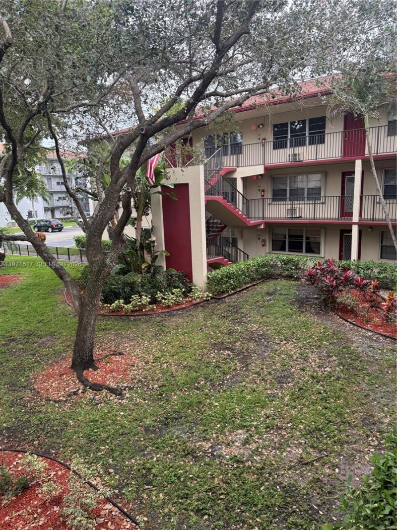 200 SW 132nd Way , Unit 207L, Pembroke Pines, FL 33027 Photo