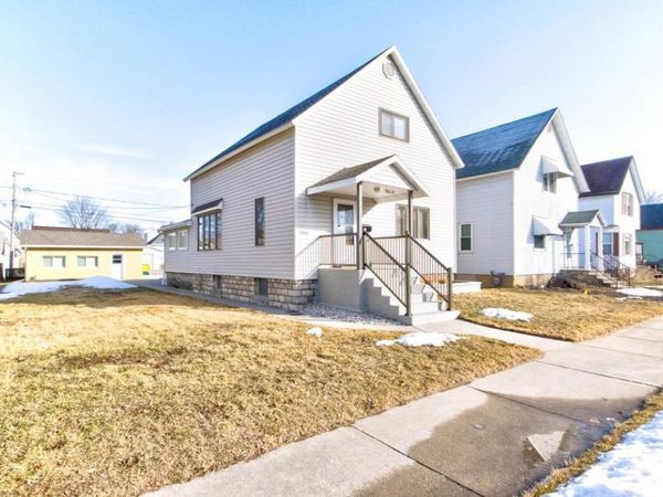 1166 DAGGETT STREET, Marinette, WI 54143