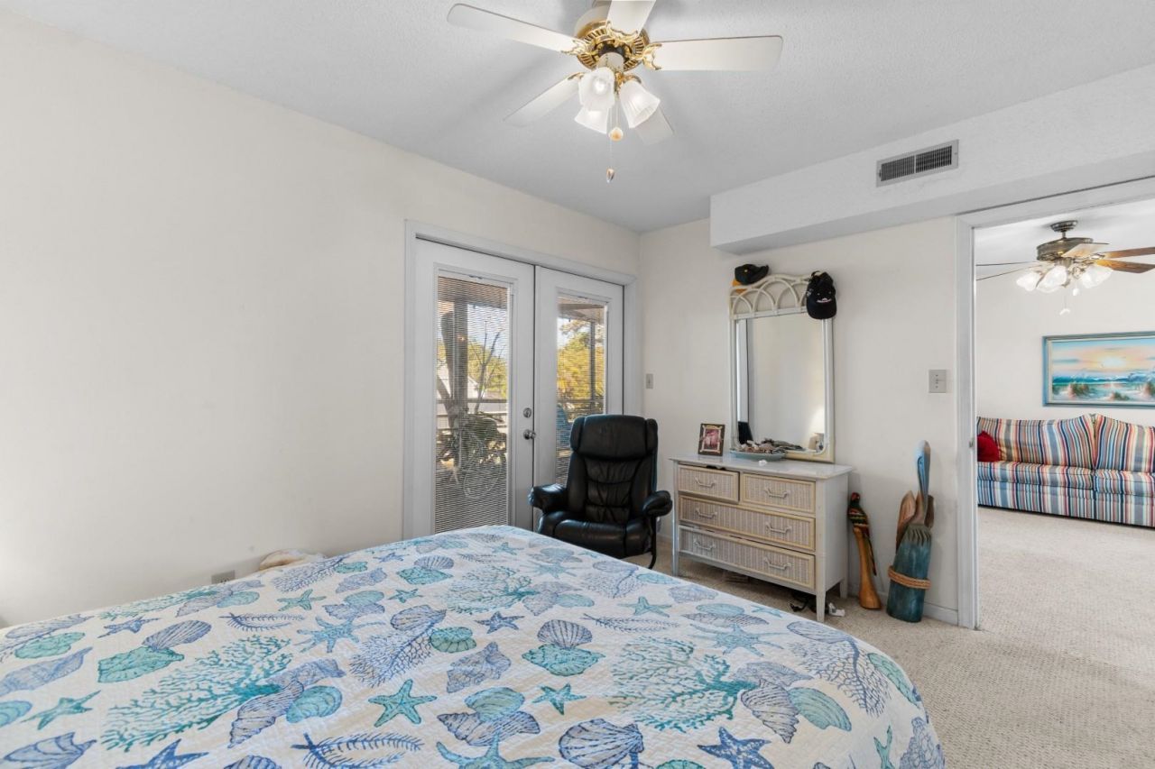 712 South Dogwood Dr. Photo 16