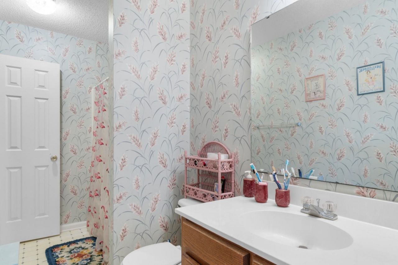 712 South Dogwood Dr. Photo 23