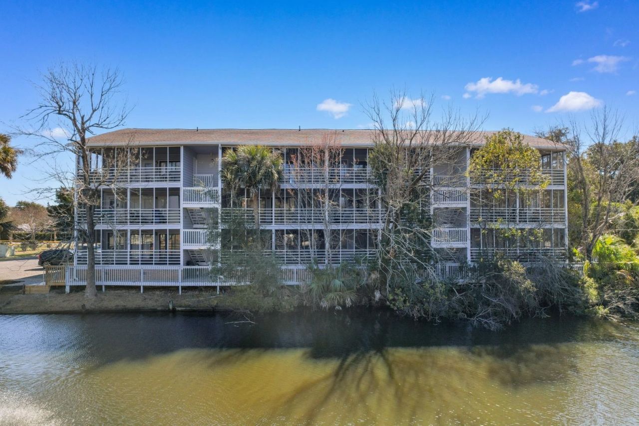 712 South Dogwood Dr. Photo 31