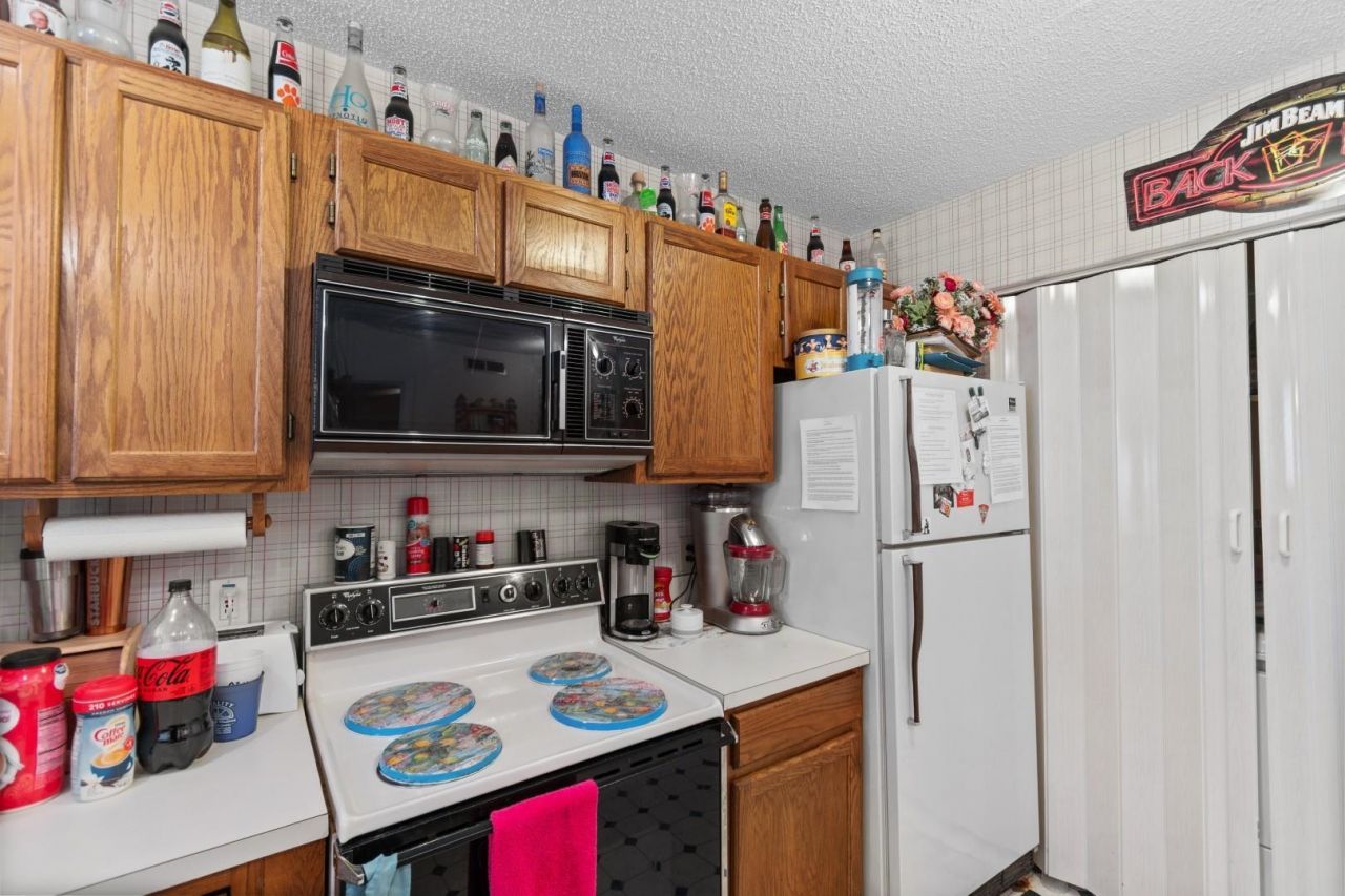 712 South Dogwood Dr. Photo 6