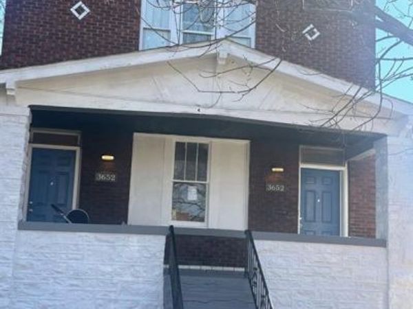 3652 S Compton Avenue, St Louis, MO 63118