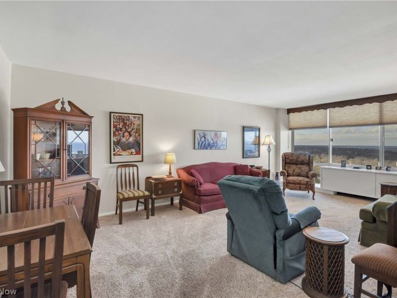 12700 Lake Avenue, Unit 2808, Lakewood, OH 44107 Photo 2