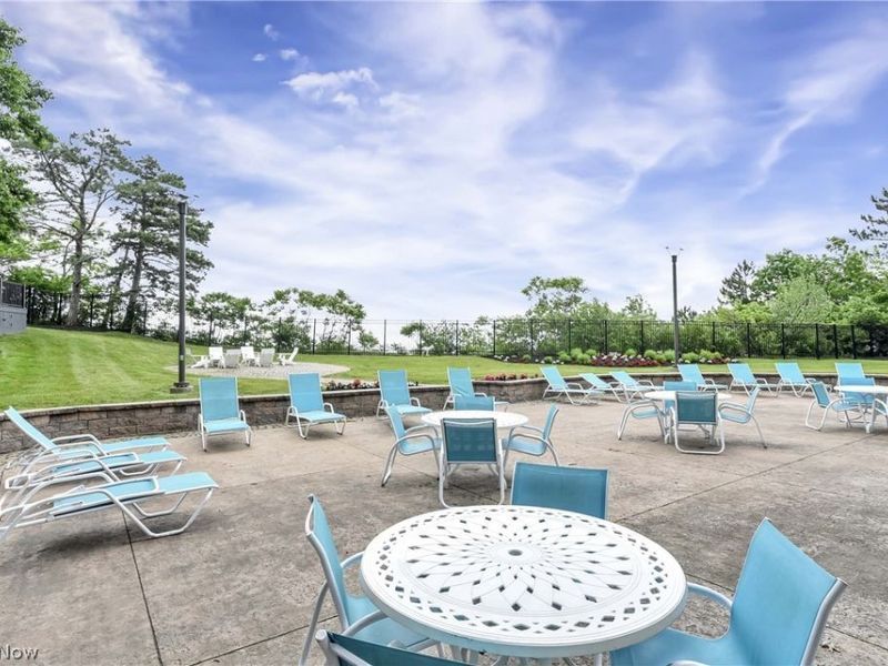 12700 Lake Avenue, Unit 2808, Lakewood, OH 44107 Photo 37