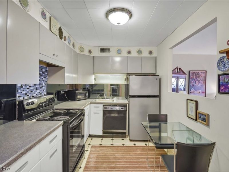 12700 Lake Avenue, Unit 2808, Lakewood, OH 44107 Photo 9