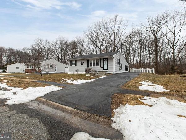 404 TAMARA CIRCLE, NEWARK, DE 19711