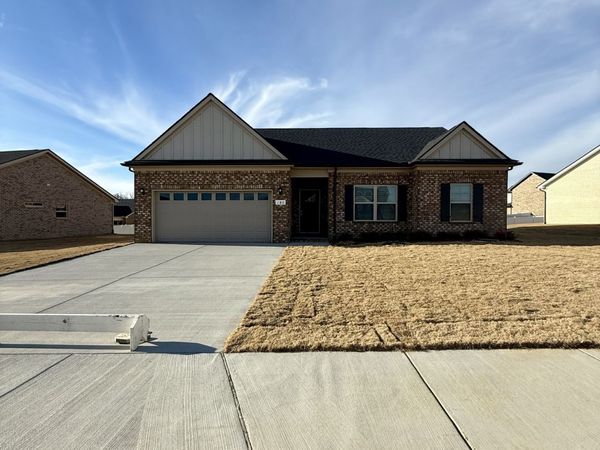 147 Watershed Court, Ashland City, TN 37015