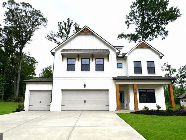 102 Rose Lake Court, Hoschton, GA 30548