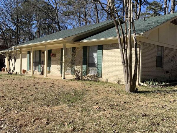 1912 Fairmont Drive, Benton, AR 72015
