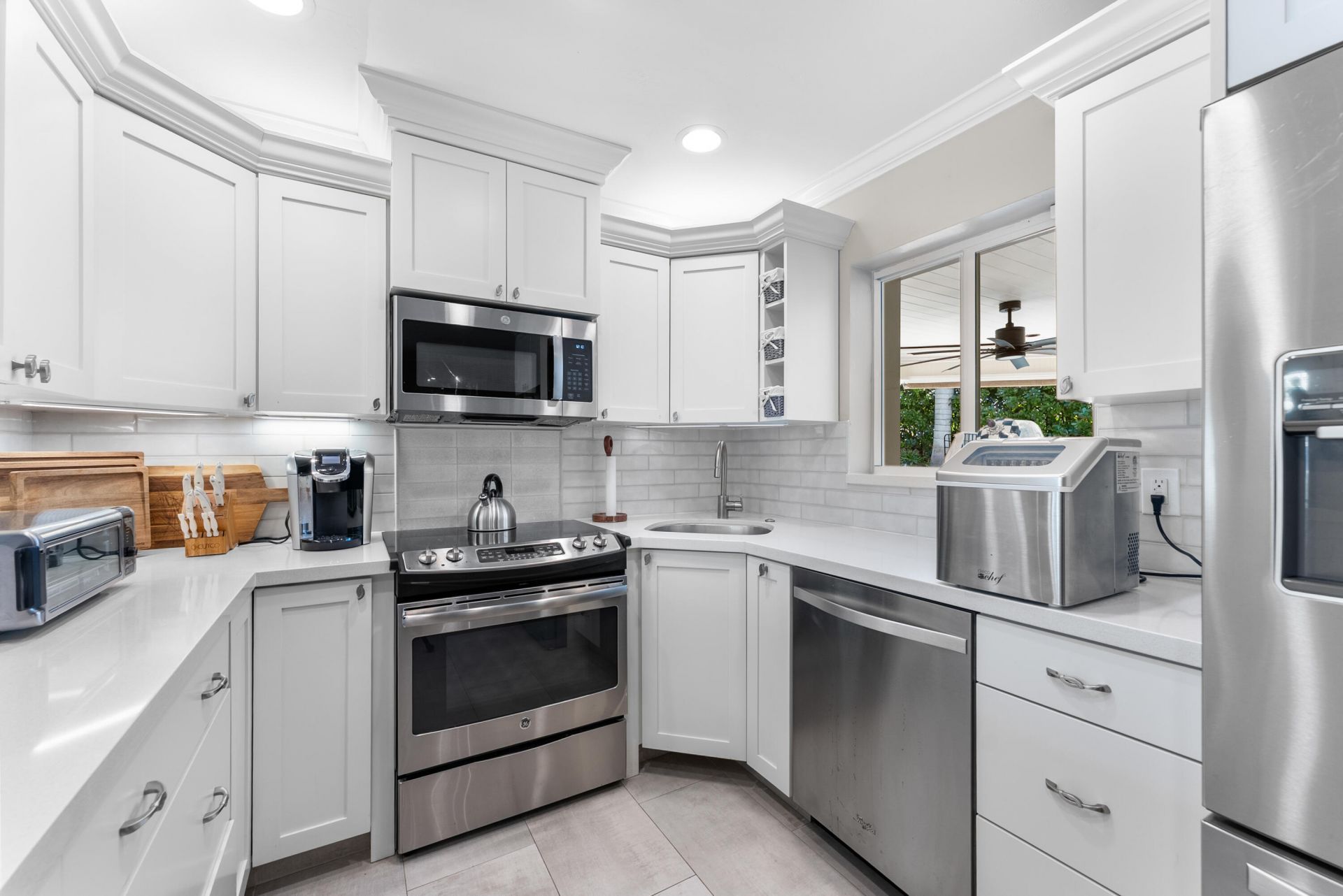 124 Bonnie Briar Lane, Delray Beach, FL 33444 Photo