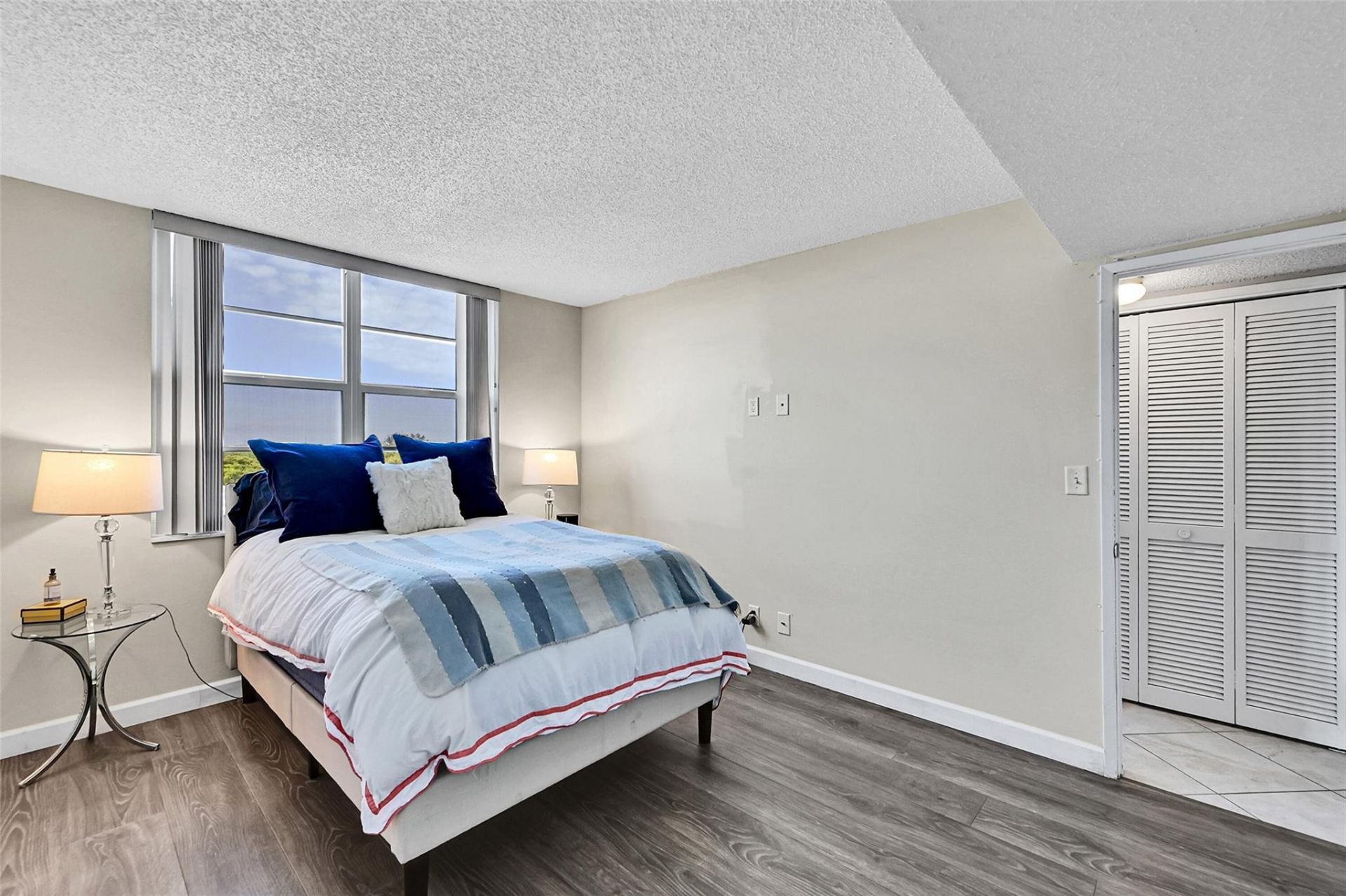 605 Oaks Drive, Unit 701, Pompano Beach, FL 33069 Photo