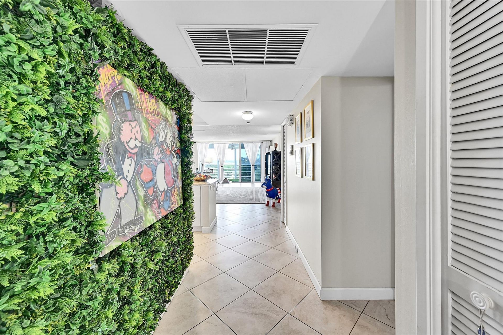 605 Oaks Drive, Unit 701, Pompano Beach, FL 33069 Photo