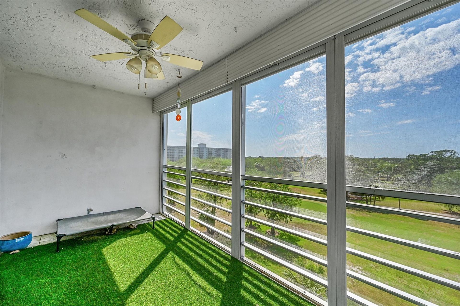 605 Oaks Drive, Unit 701, Pompano Beach, FL 33069 Photo