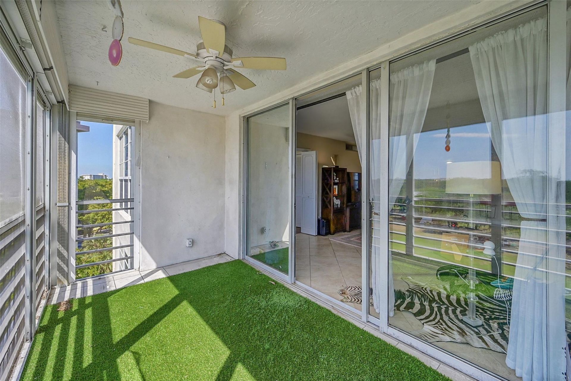 605 Oaks Drive, Unit 701, Pompano Beach, FL 33069 Photo