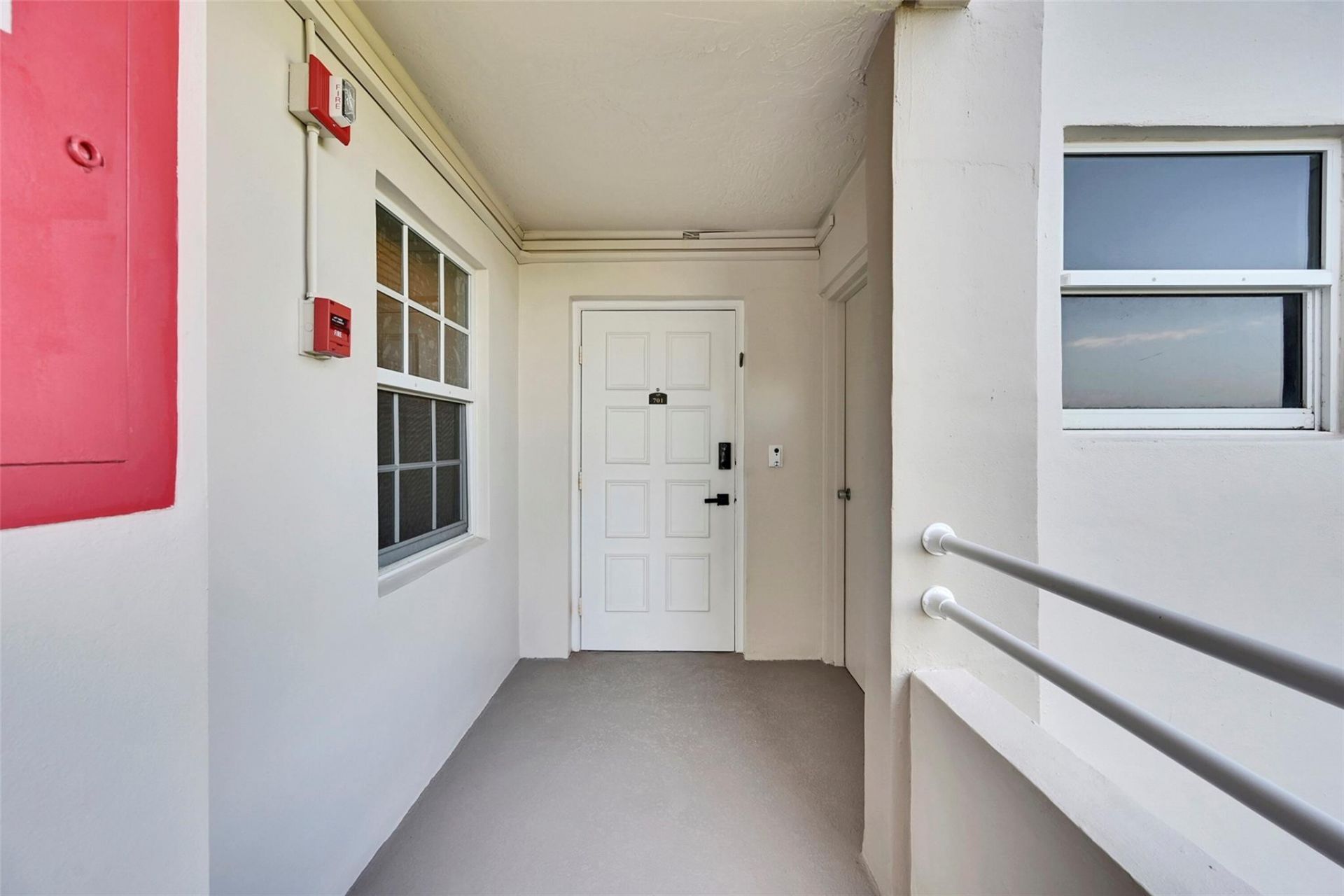 605 Oaks Drive, Unit 701, Pompano Beach, FL 33069 Photo