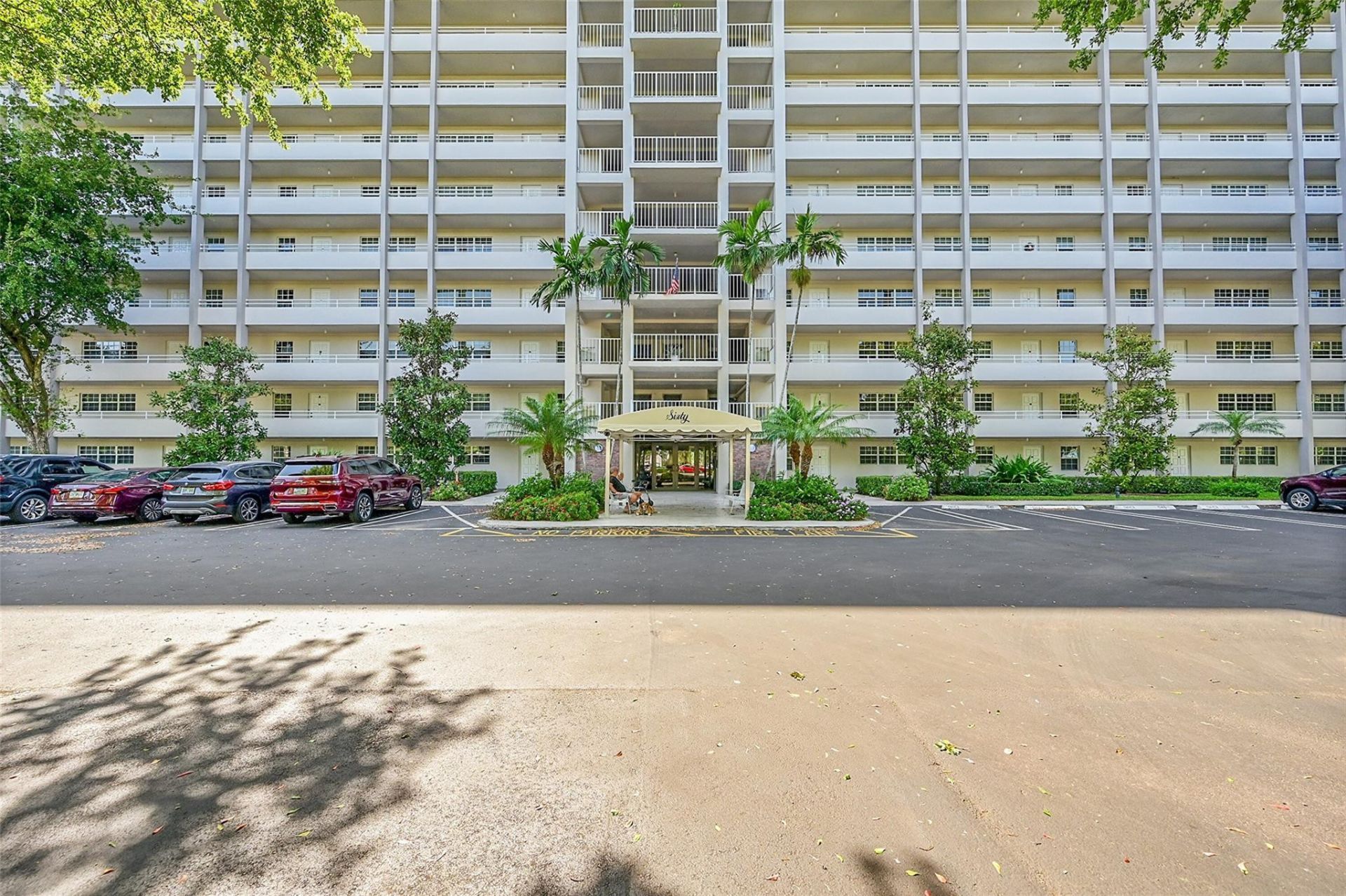 605 Oaks Drive, Unit 701, Pompano Beach, FL 33069 Photo