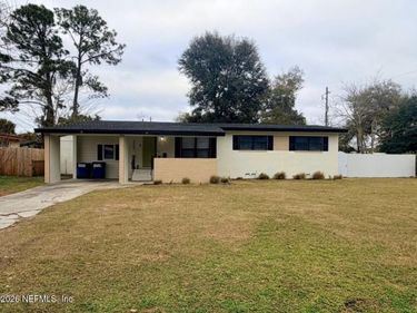 3305 CESERY Boulevard, Jacksonville, FL 32277