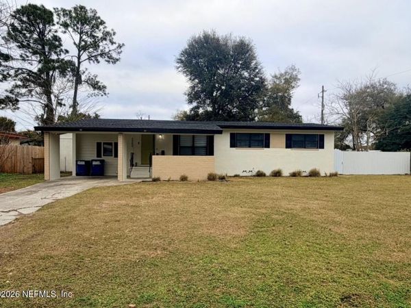 3305 CESERY Boulevard, Jacksonville, FL 32277