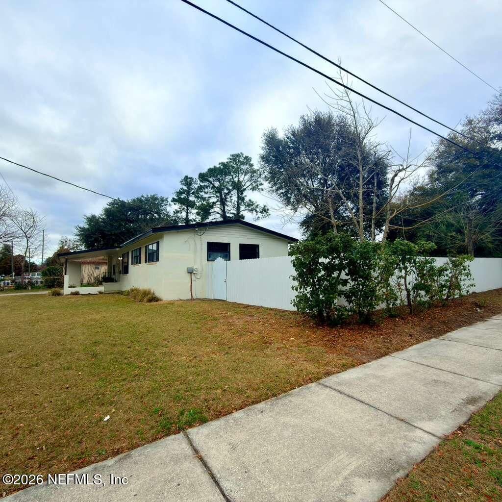 3305 Cesery Boulevard, Jacksonville, FL 32277 Photo