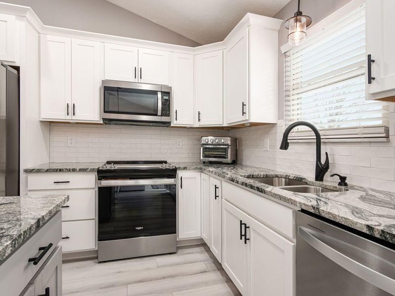 4958 Hilliard Green Drive, Hilliard, OH 43026 Photo 12