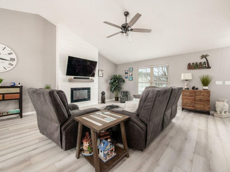 4958 Hilliard Green Drive, Hilliard, OH 43026 Photo 7