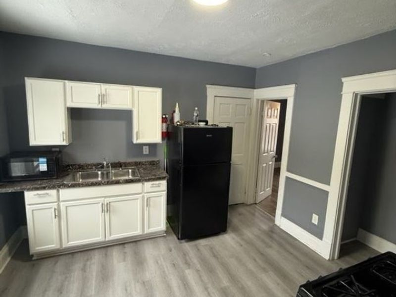 10304 Shale Avenue, Cleveland, OH 44104 Photo 4