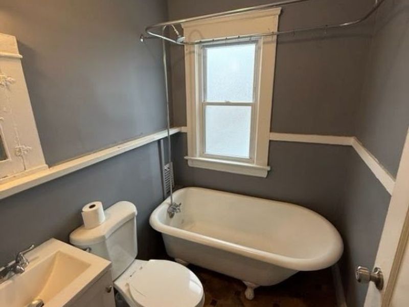 10304 Shale Avenue, Cleveland, OH 44104 Photo 6