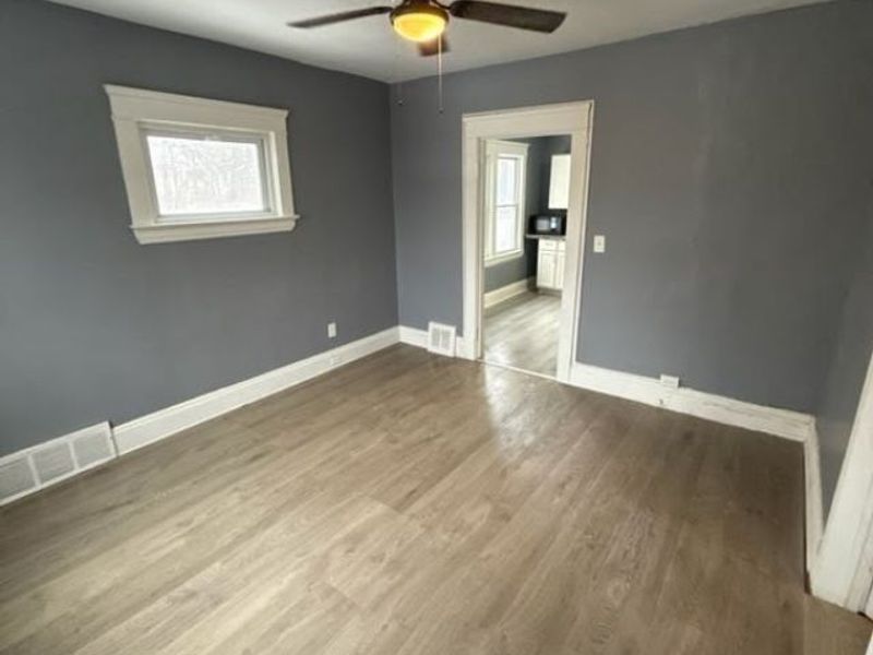 10304 Shale Avenue, Cleveland, OH 44104 Photo 9