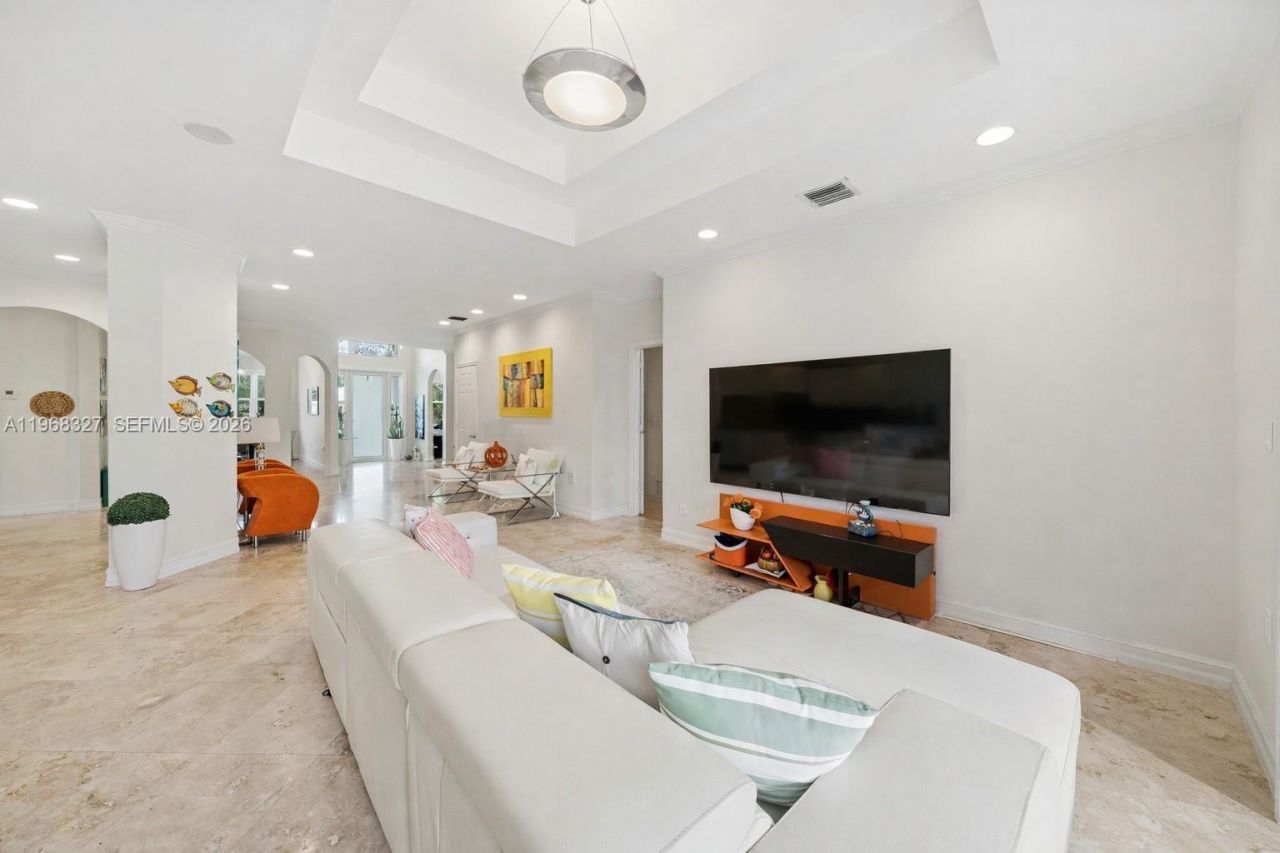 7431 Center Bay Dr , North Bay Village, FL 33141 Photo